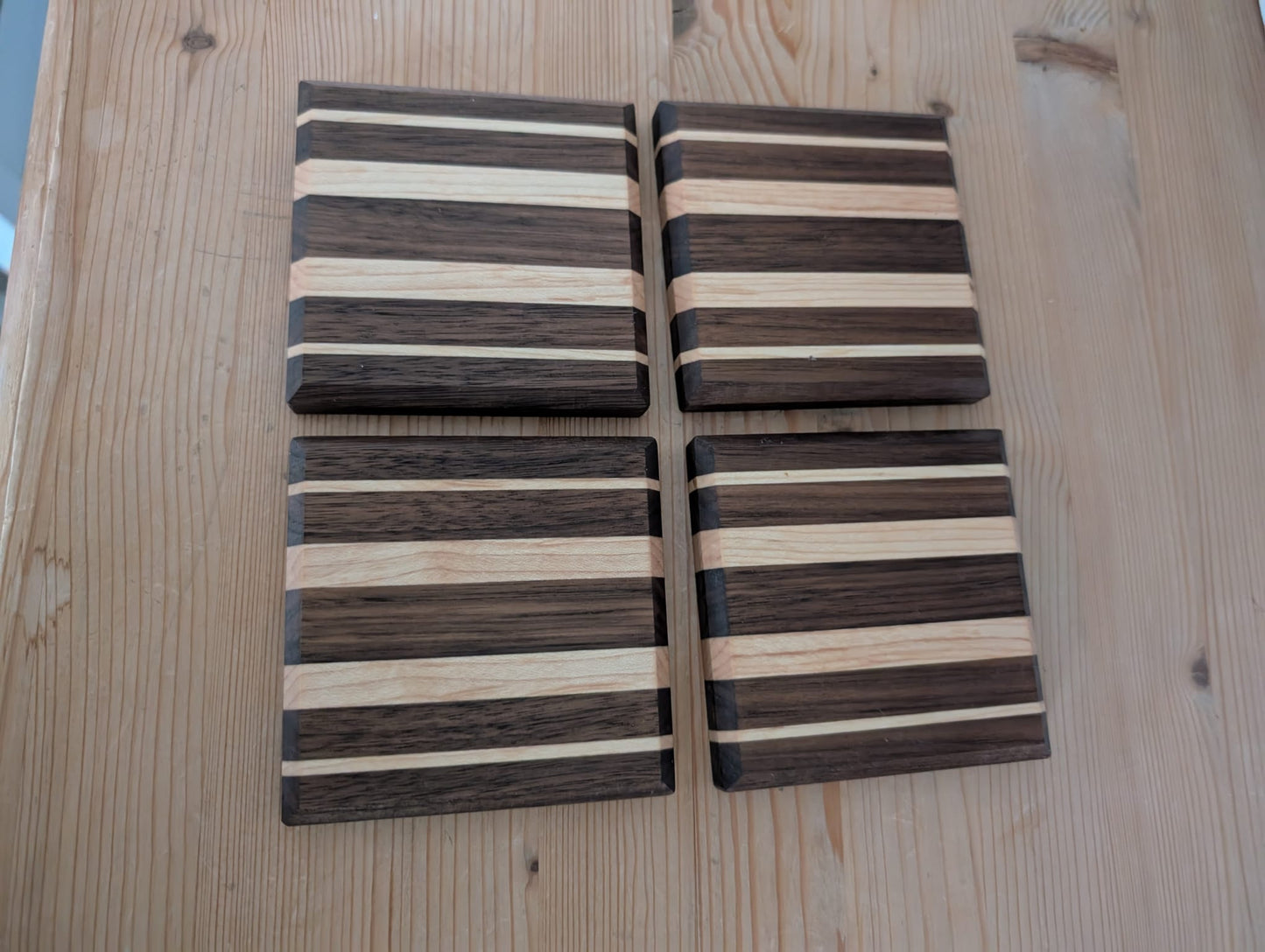 🪵 Wooden Coaster Set – Walnut and Maple | Set of 4