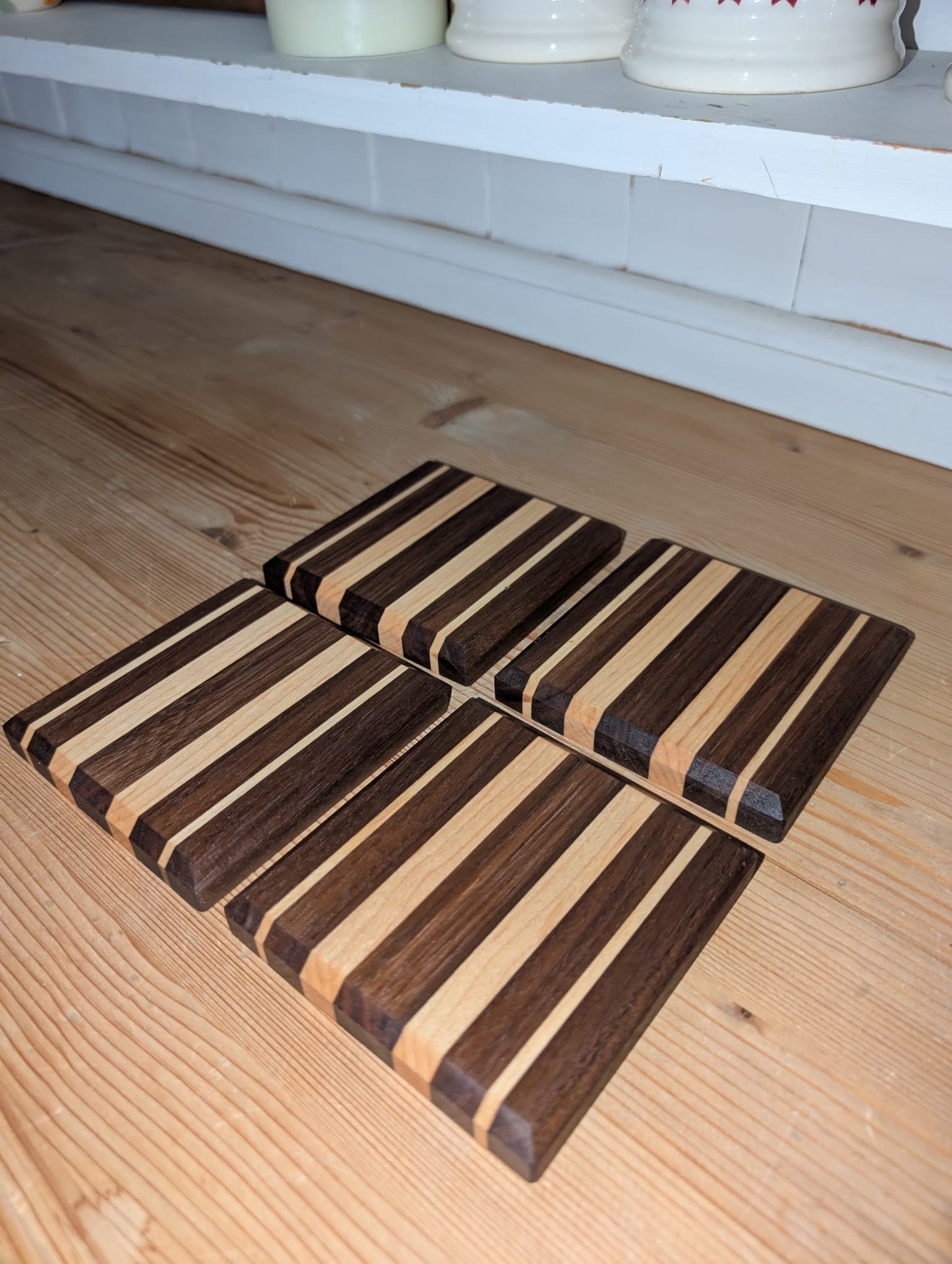 🪵 Wooden Coaster Set – Walnut and Maple | Set of 4