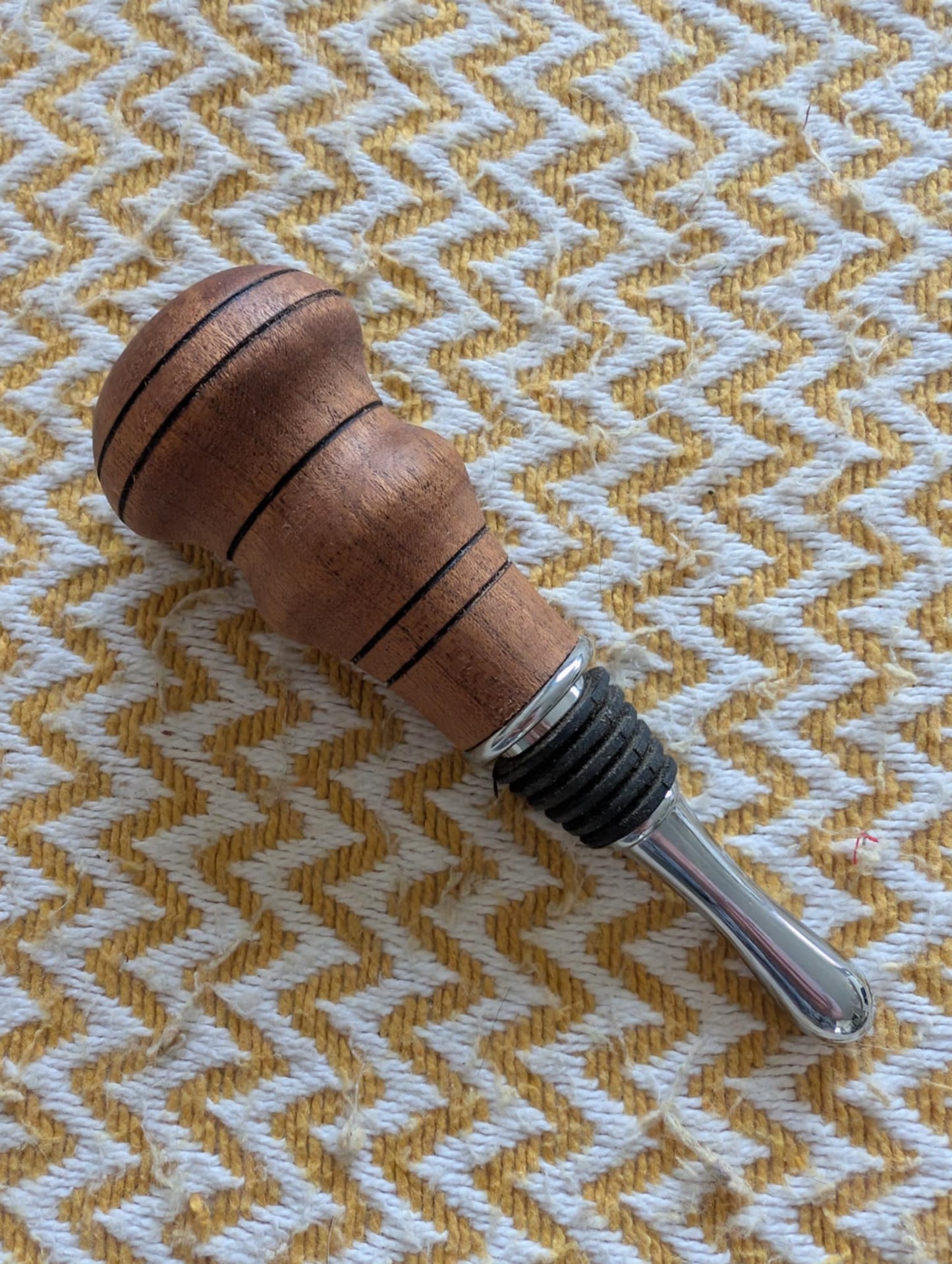 🍷 Handcrafted Wooden Wine/Bottle Stopper – Iroko, Cherry or Sapele
