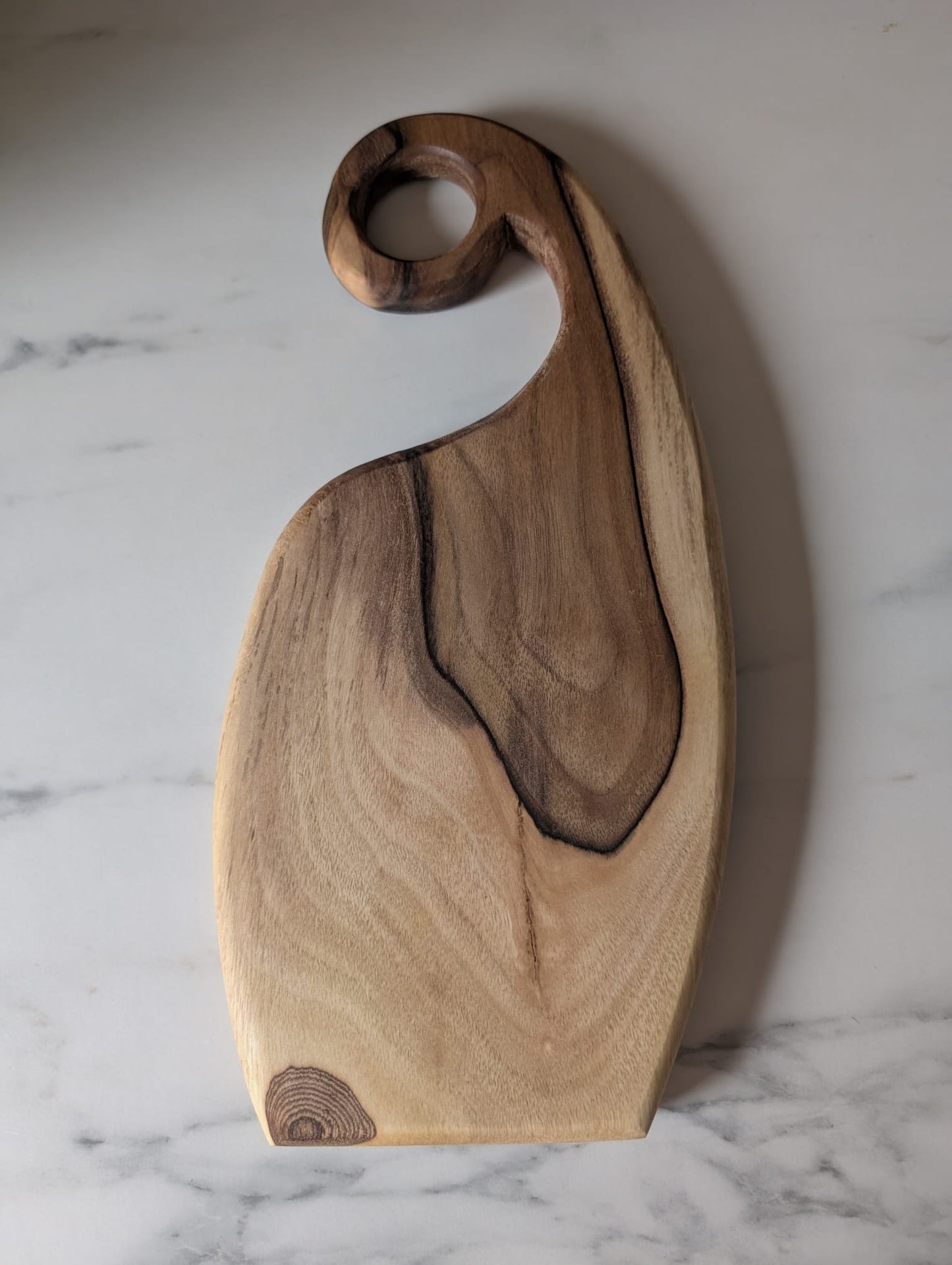 🪵 Walnut Serving Board Set with Stand – Set 3